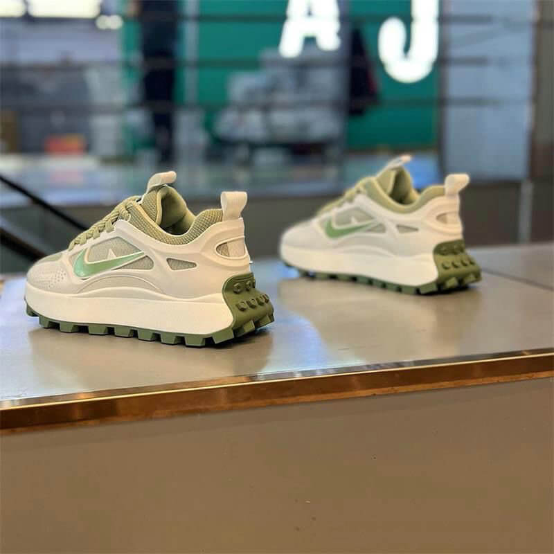Baskets nike bailleli
