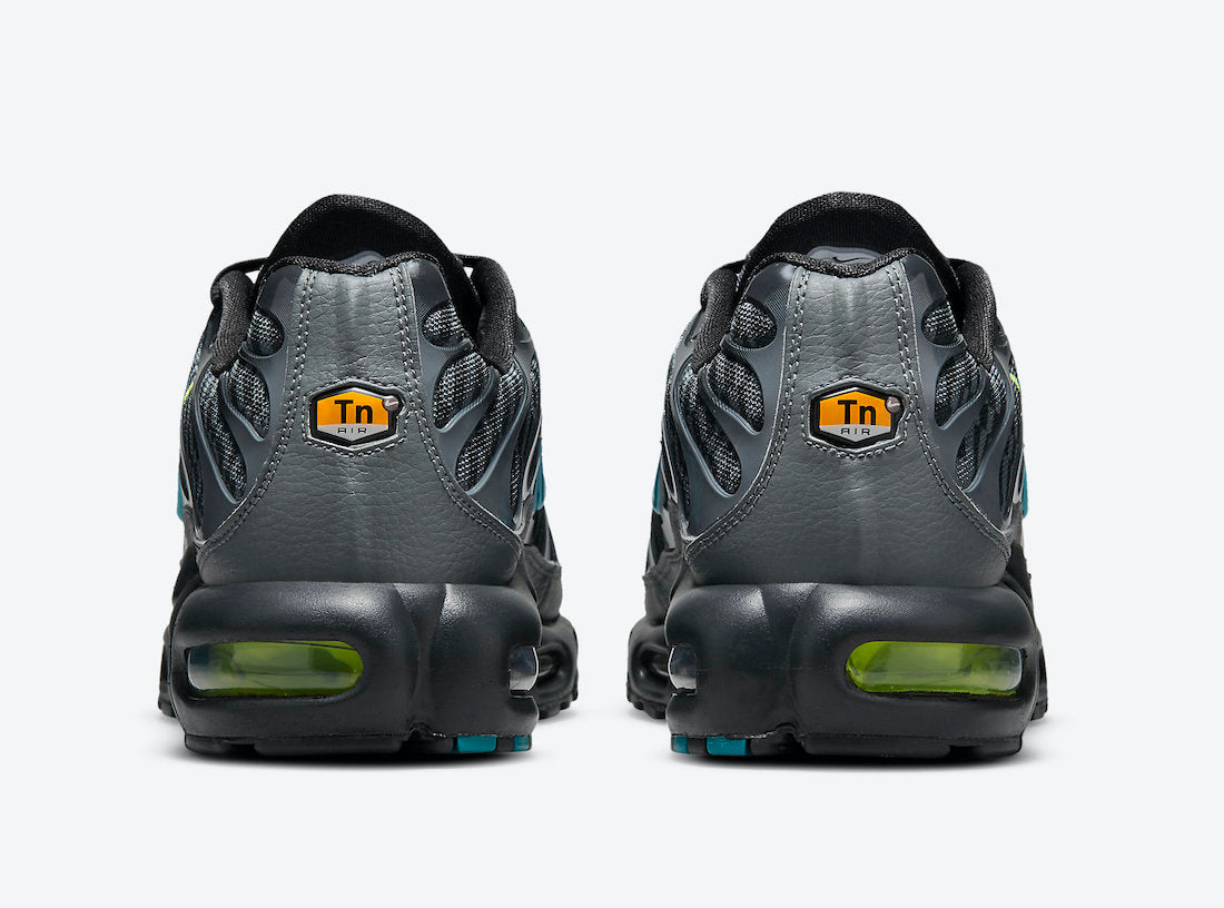 Baskets nike air max plus tn grey green jade