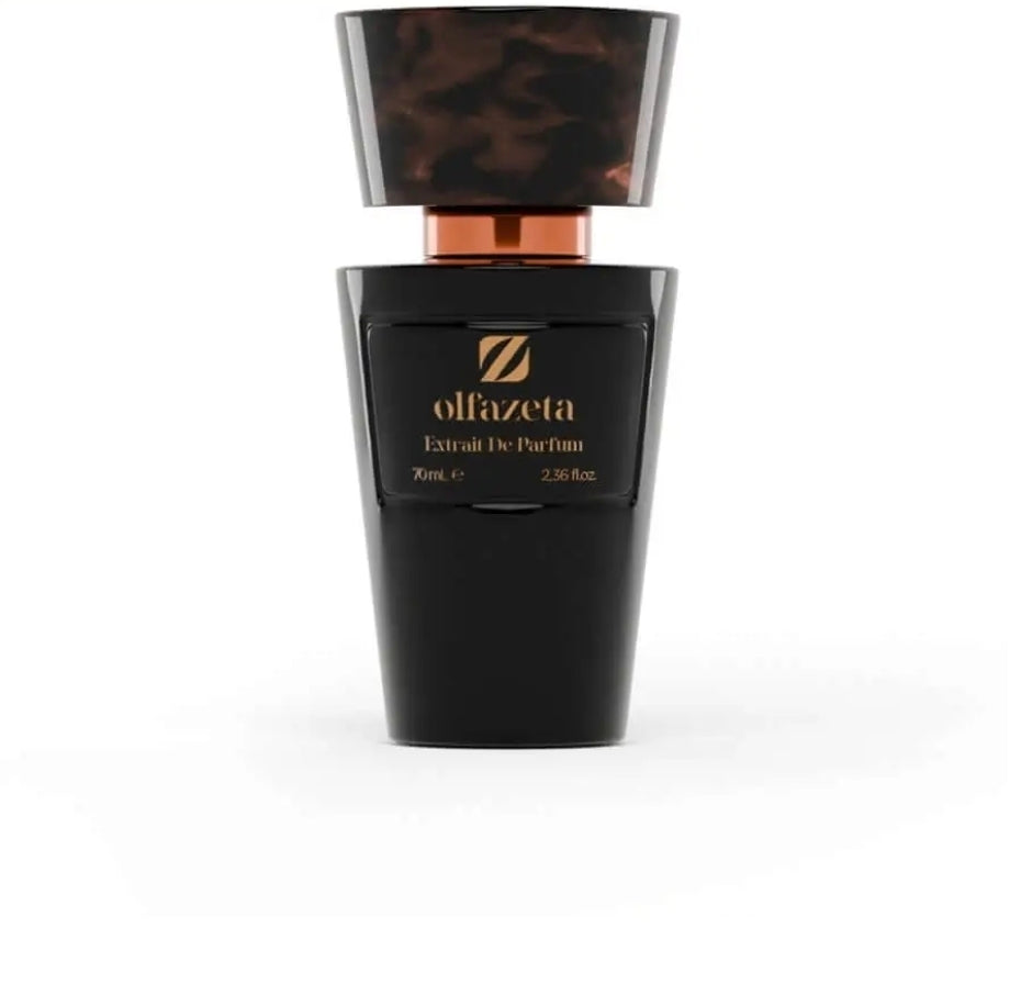 Découvrez le parfum homme Chogan inspiré de La Nuit de l'Homme (réf. 020). Extrait de parfum intense à 30 % d'essence, format 30 ml. Commandez vite !