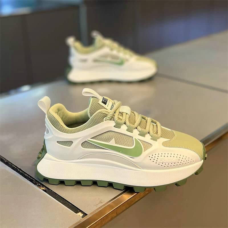 Baskets nike bailleli