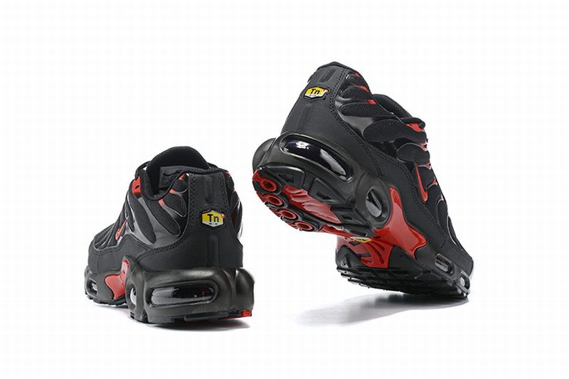 Baskets nike air max plus tn  black Red