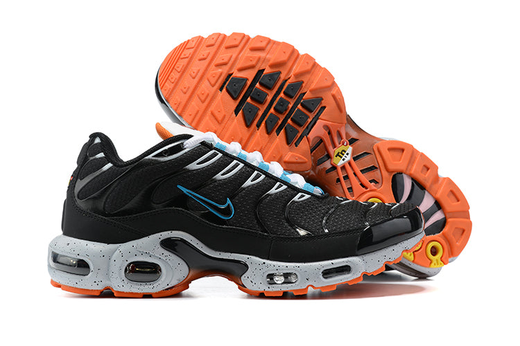 Baskets nike air max plus tn black White