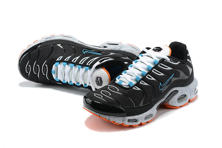 Baskets nike air max plus tn black White