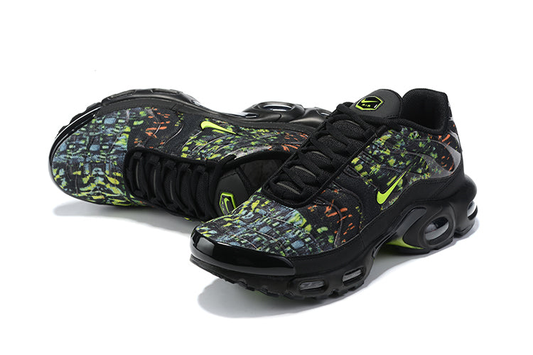 Découvrez les Baskets Nike Air Max Plus tn Black/Neon Green, un incontournable pour tous les amateurs de sneakers. Ne ratez pas cette édition explosive !