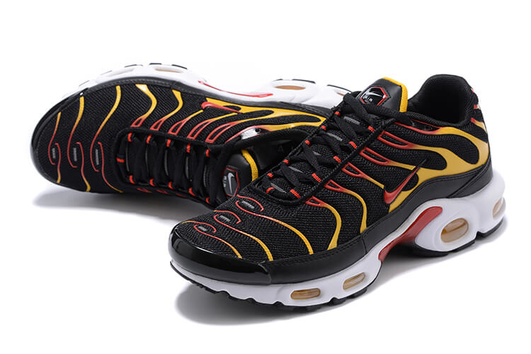Découvrez les Baskets Nike Air Max Plus TN Homme Reverse Sunset, une pièce emblématique modernisée. Éblouissez avec leur dégradé flamboyant !