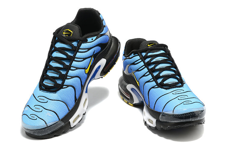 Découvrez les Baskets Nike Air Max Plus TN Homme OG Hyper Blue, un incontournable du streetwear à l'héritage technique impressionnant!