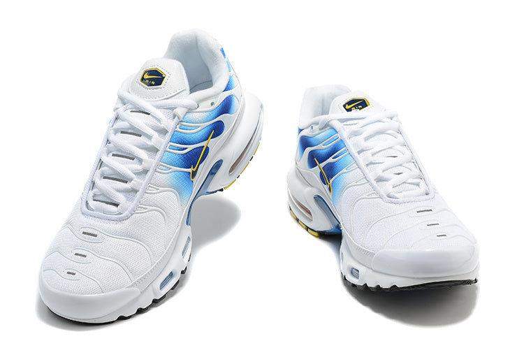 Découvrez les Baskets Nike Air Max Plus TN Spray Paint Swoosh White Blue, fusion parfaite de style urbain et confort. Ne ratez pas cet incontournable !