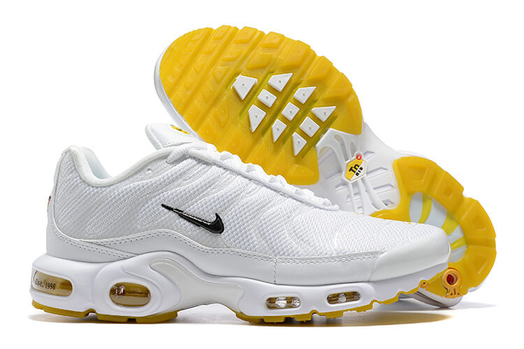 Découvrez les baskets Nike Air Max Plus TN Homme M. Frank Rudy, un hommage au visionnaire Marion Frank Rudy. Ne manquez pas cette édition spéciale !
