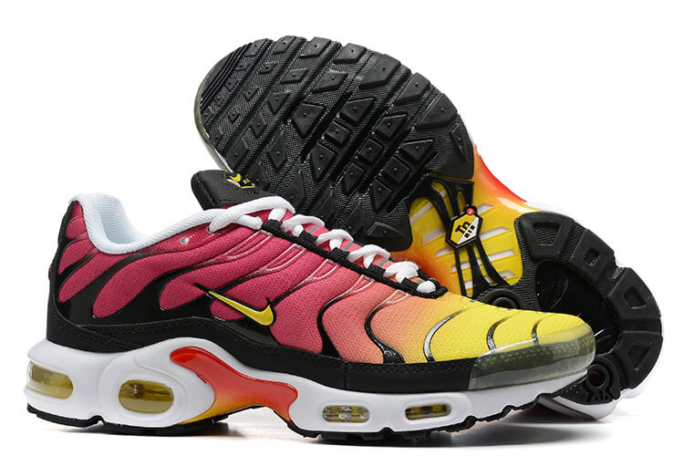 Apportez le soleil des plages de Floride à votre style avec les Baskets Nike Air Max Plus TN Homme Yellow Pink Gradient. Saisissez cette expérience  !